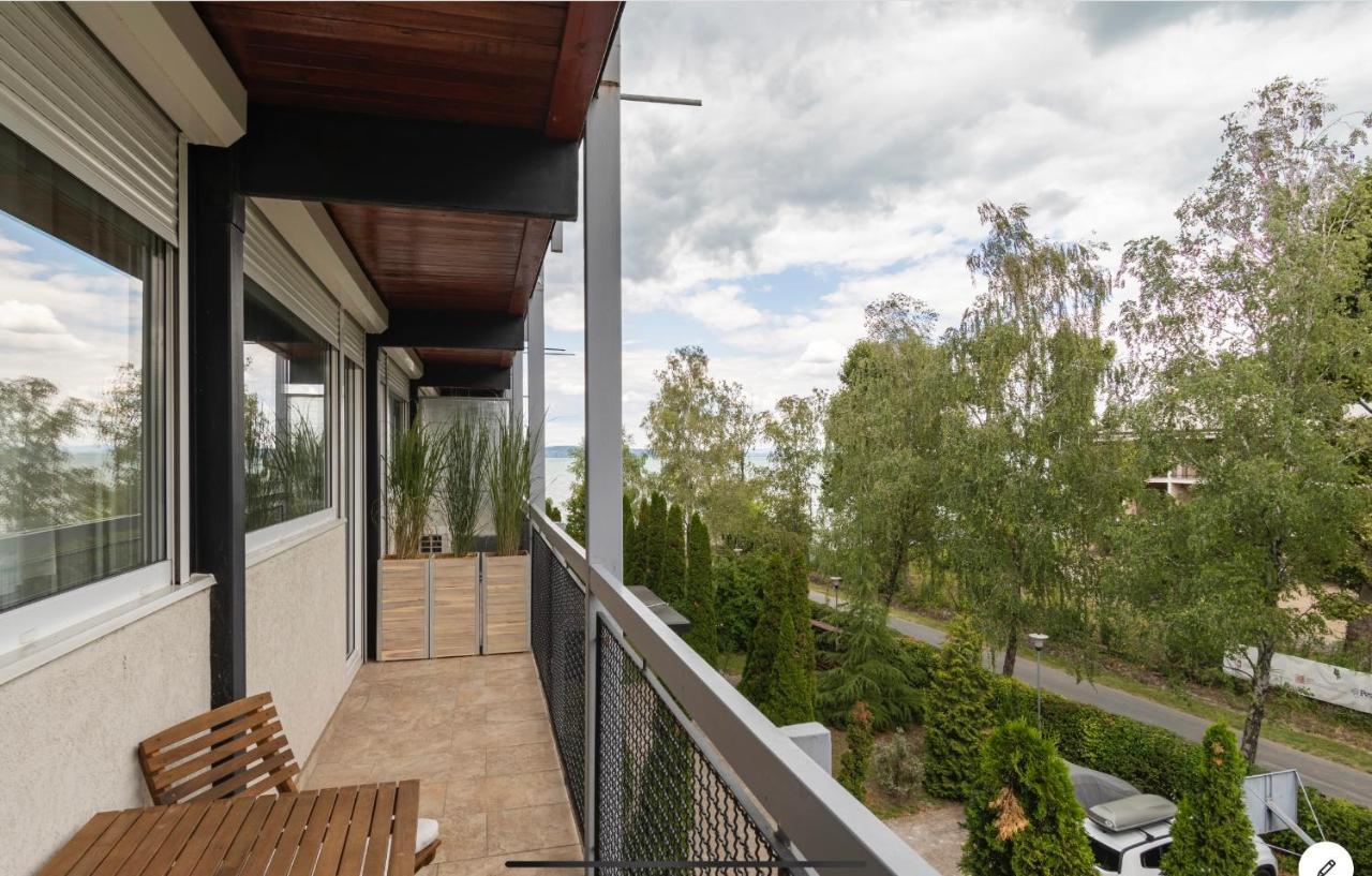 Sinus Premium Aparthotel Siofok Exterior photo